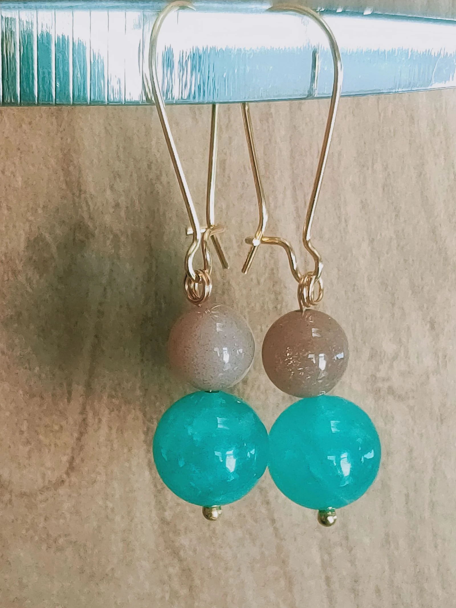 Un par de aretes de amazonita y Piedra de Luna – photo 6